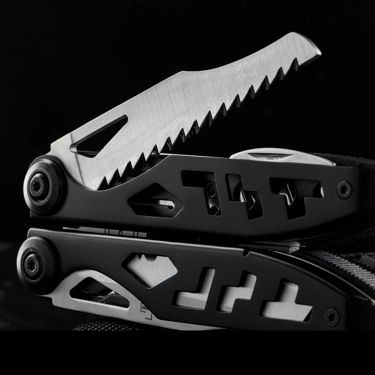 Boker Plus Specialist II Multitool 12 Boker Plus Specialist II Multitool - Image 12