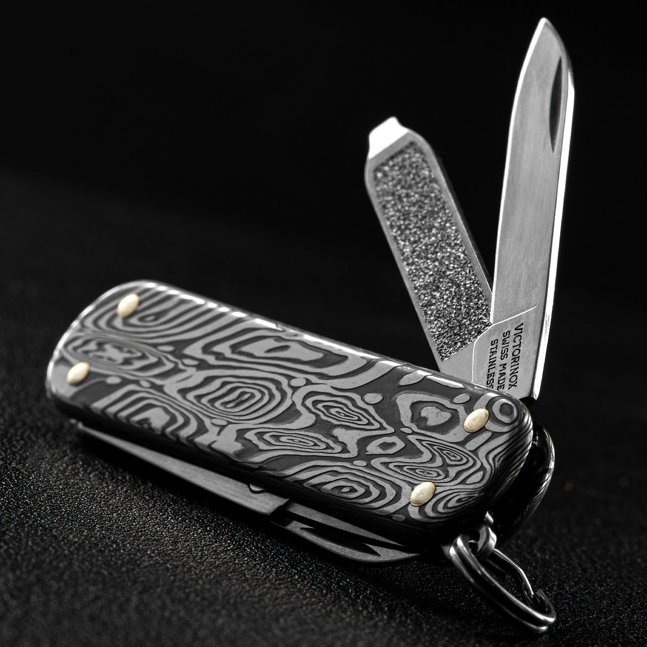 Victorinox Classic SD Brilliant Damascus 6 Victorinox Classic SD Brilliant Damascus - Image 6