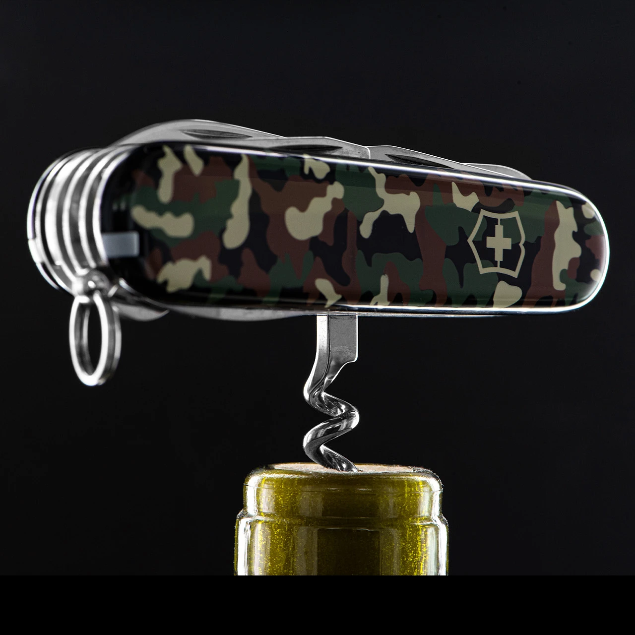 Victorinox Huntsman Camo 2 Victorinox Huntsman Camo - Image 2