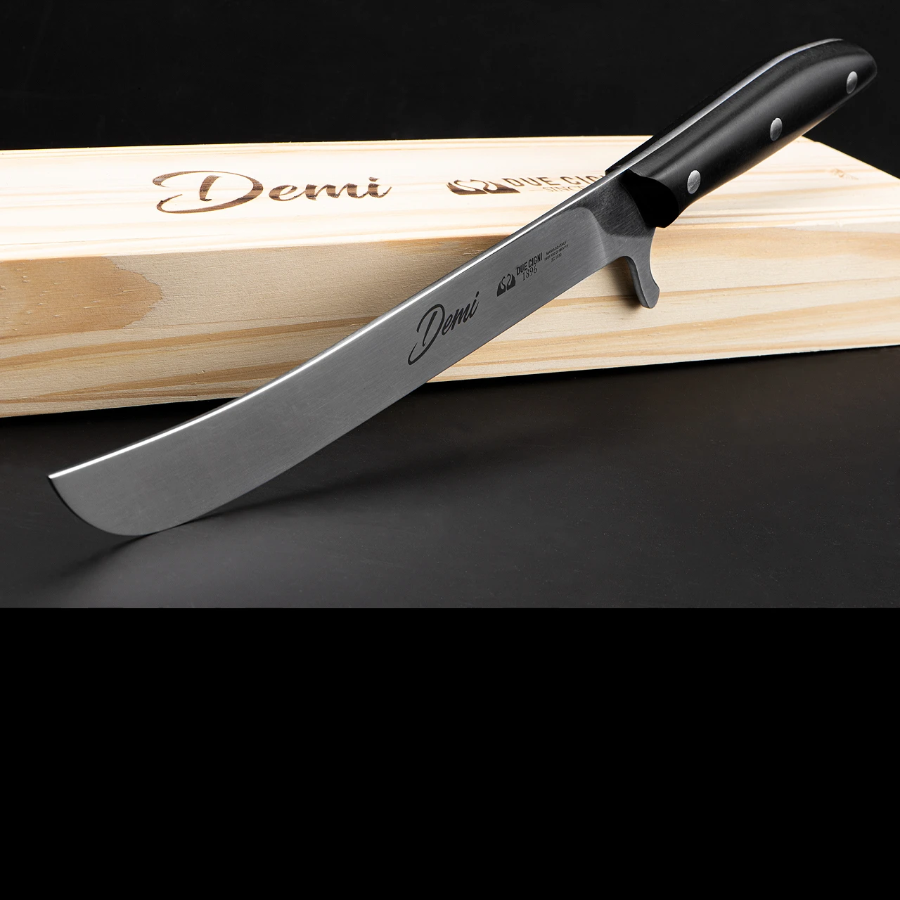 Due Cigni Champagne Sabre 1896 1 Due Cigni Champagne Sabre 1896