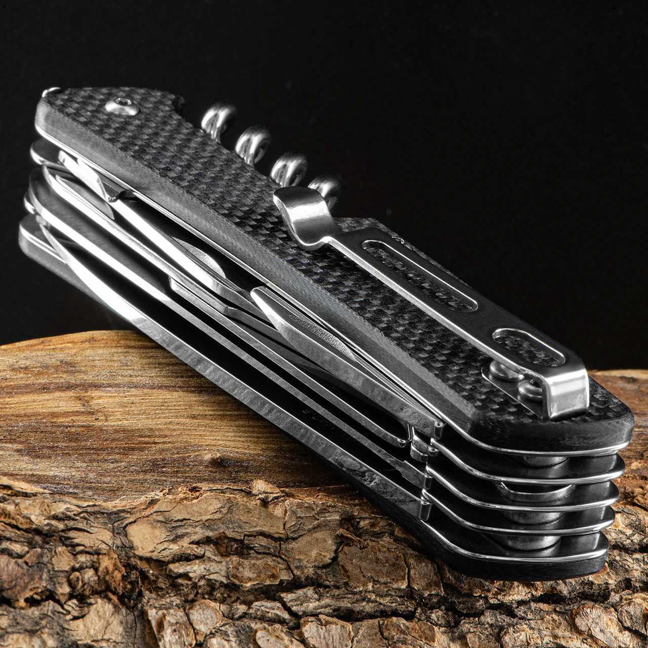 Ruike M42 Medium Folder Black 1 Ruike M42 Medium Folder Black