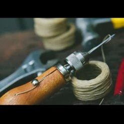 Speedy Stitcher Coarse Waxed Thread #150 -Knives Shop detail2 2 75673.1588340992